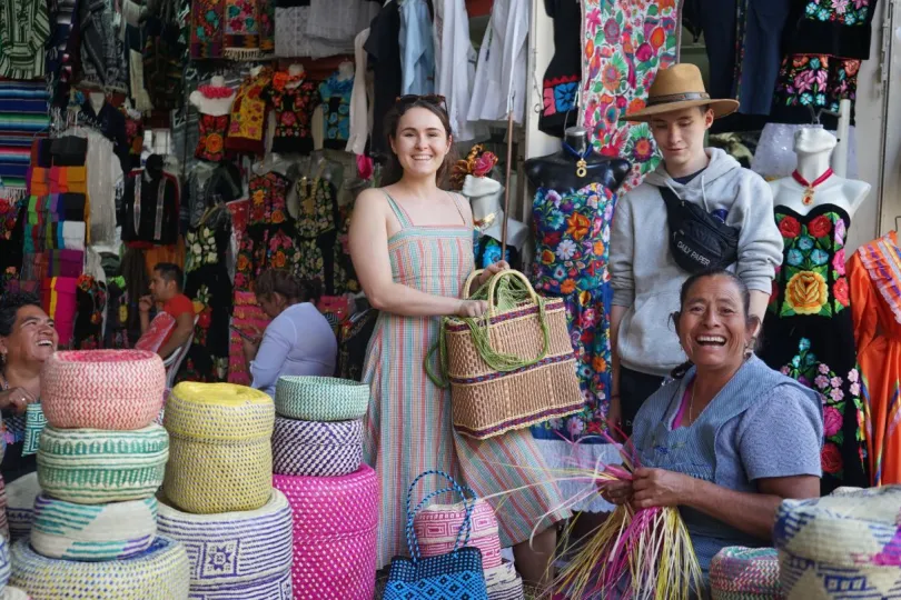 Hoogtepunten Mexico familie bij lokale vrouw