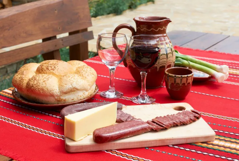 Bulgarije eten op tafel